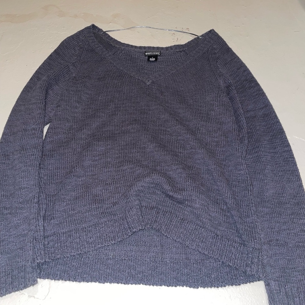 V neck sweater